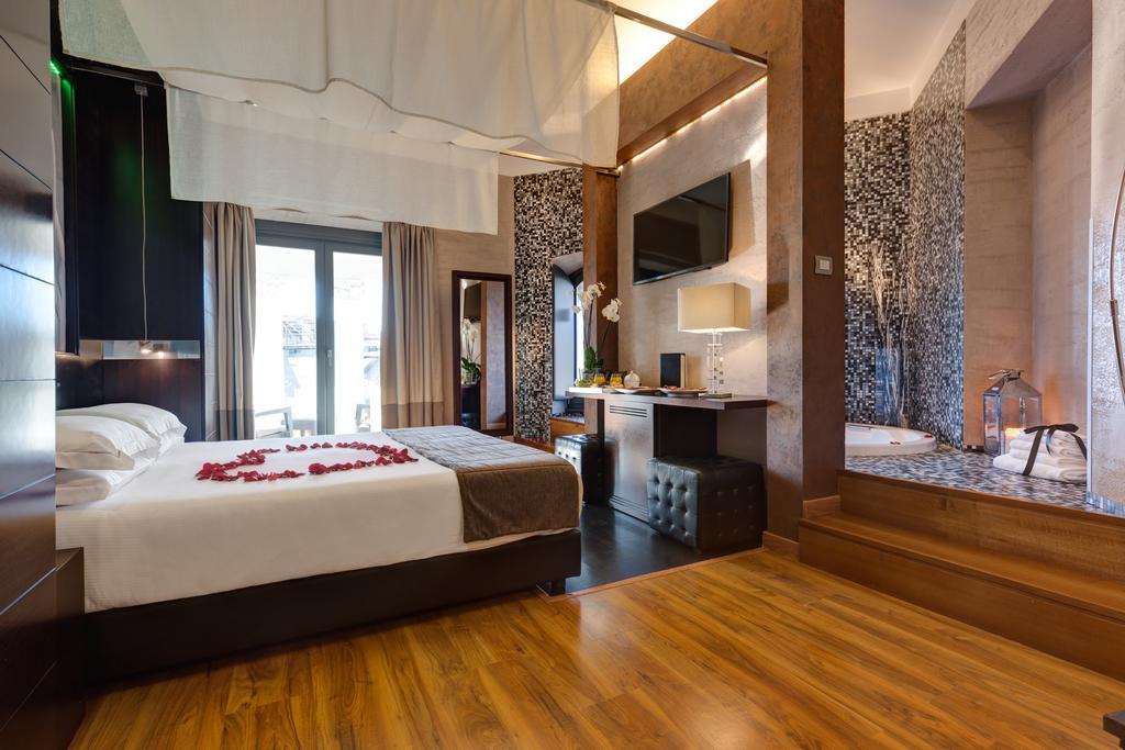 Dharma Luxury Hotel Roma Exterior foto